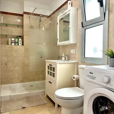 Pambnb - Cozy Refurbished Center شقة *