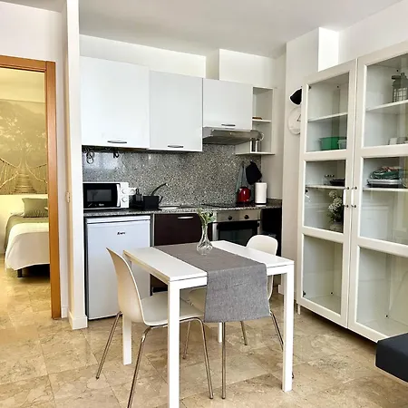 شقة Pambnb - Cozy Refurbished Center *